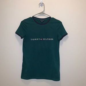 TOMMY HILFIGER TSHIRT SIZE: XS